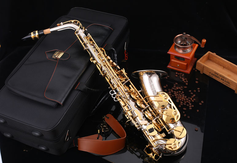 品牌薩克斯 品牌薩克斯